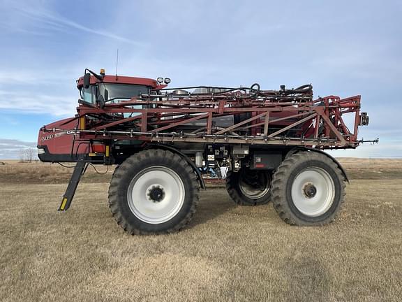 Image of Case IH Patriot 4420 equipment image 2