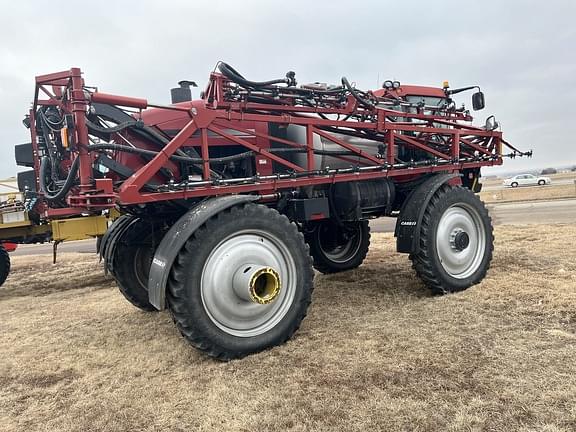 Image of Case IH Patriot 4420 equipment image 2