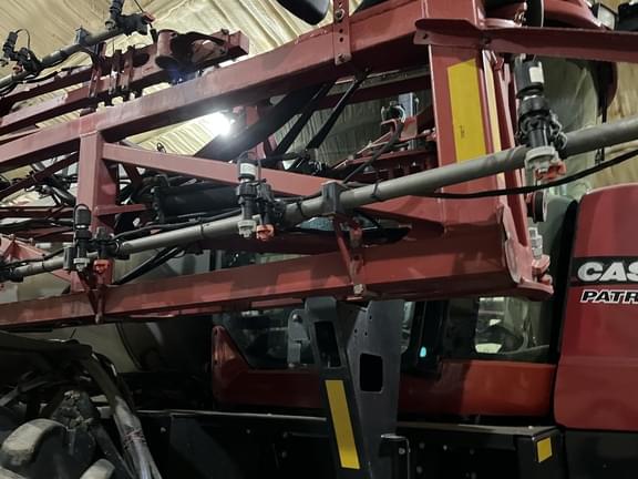 Image of Case IH Patriot 4420 equipment image 4
