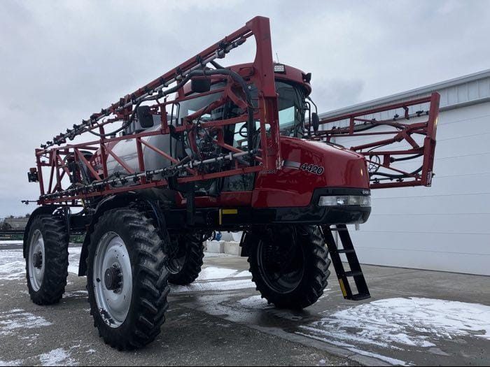 Main image Case IH Patriot 4420