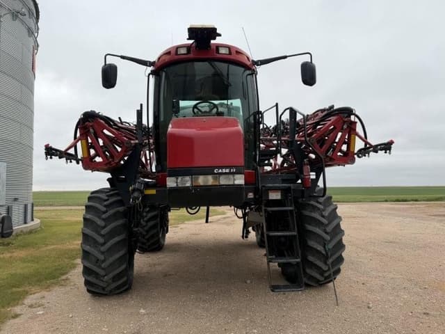 Image of Case IH Patriot 4420 equipment image 1