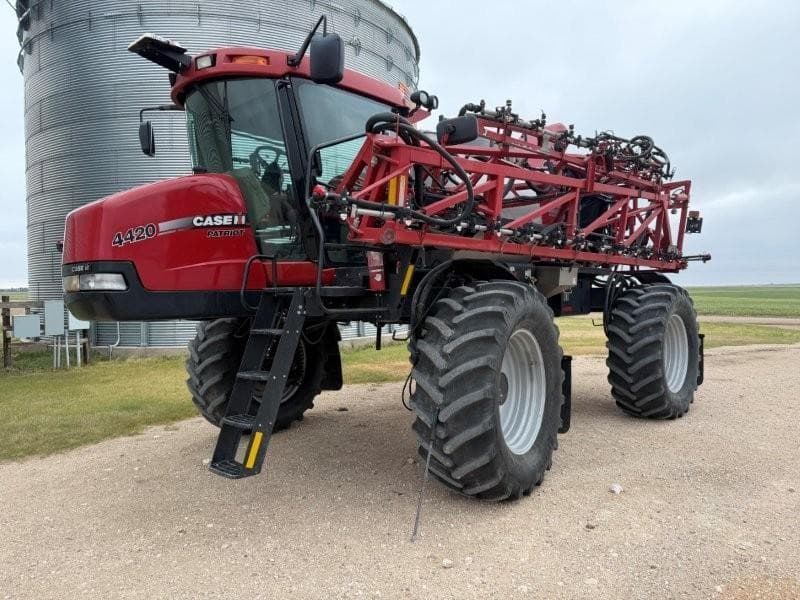 Image of Case IH Patriot 4420 Primary image