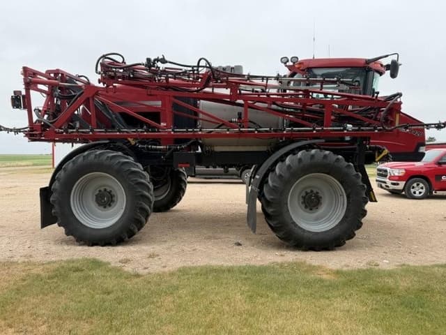 Image of Case IH Patriot 4420 equipment image 3