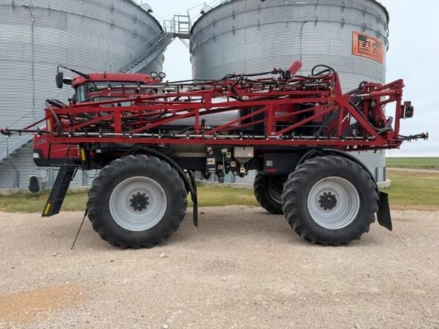 Image of Case IH Patriot 4420 equipment image 4