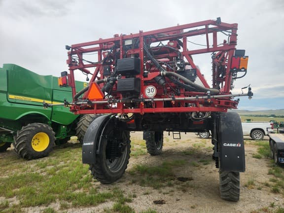 Image of Case IH Patriot 4420 equipment image 2