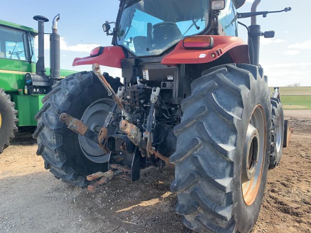 Image of Case IH Puma 140 equipment image 3