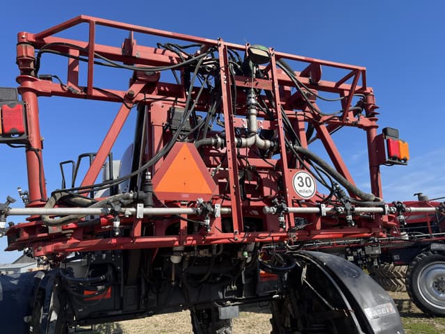 Image of Case IH SPX4420 equipment image 4