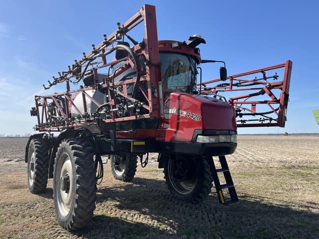 Image of Case IH SPX4420 equipment image 1