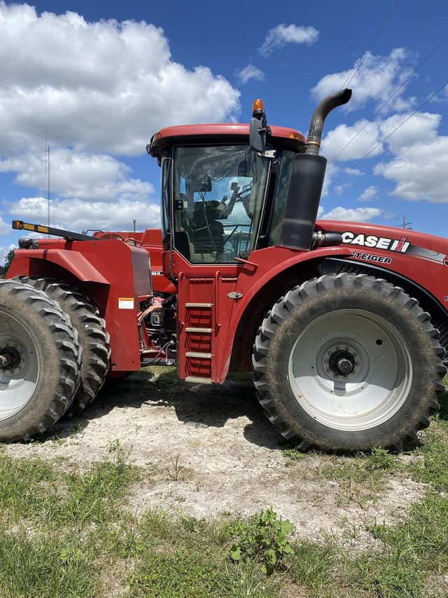 Image of Case IH Steiger 350 equipment image 4