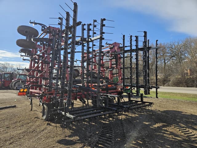 Image of Case IH Tigermate 200 equipment image 4