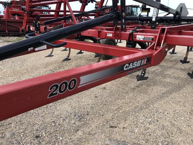 Image of Case IH Tigermate 200 equipment image 3