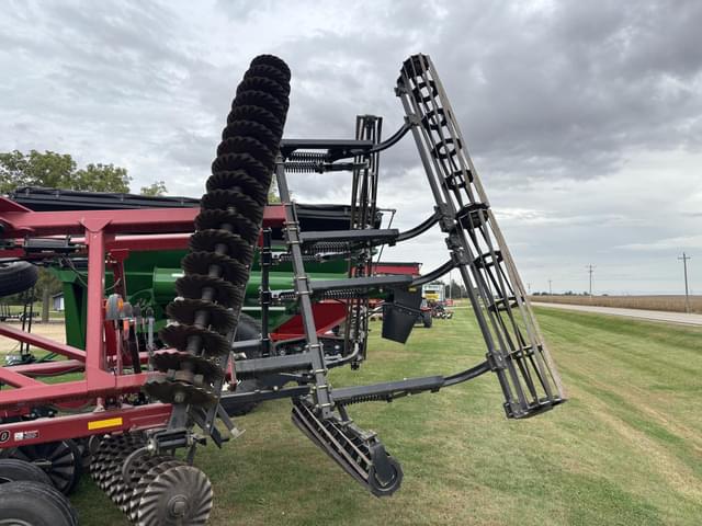 Image of Case IH 330 Turbo Till equipment image 2