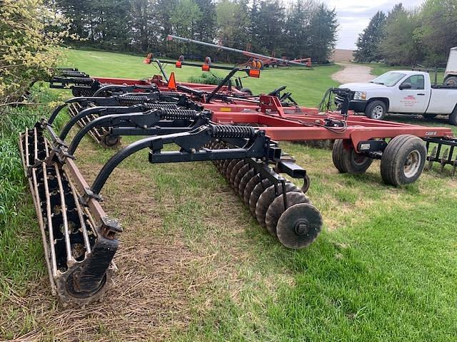 Image of Case IH 330 Turbo Till equipment image 4