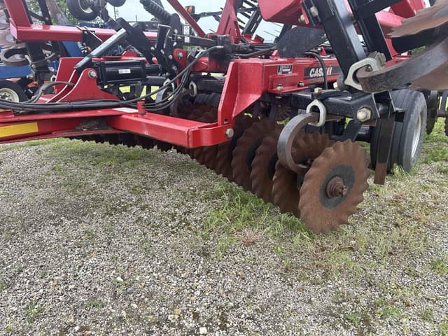 Image of Case IH True Tandem 330 Turbo equipment image 2