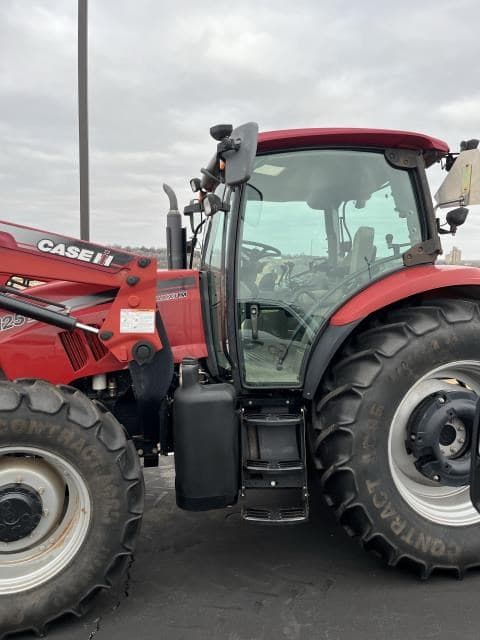 Image of Case IH Maxxum 125 equipment image 3