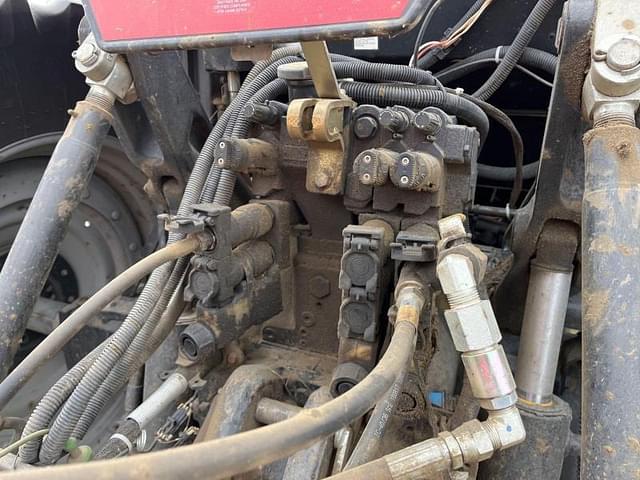 Image of Case IH MX170 equipment image 4