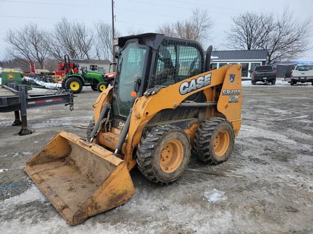 Image of Case SR200 equipment image 1