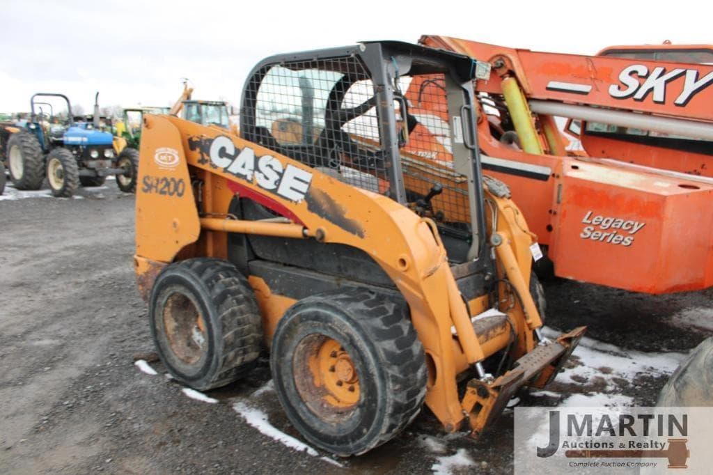 Image of Case SR200 Primary image