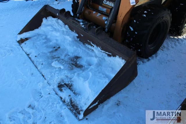 Image of Case SR200 equipment image 4