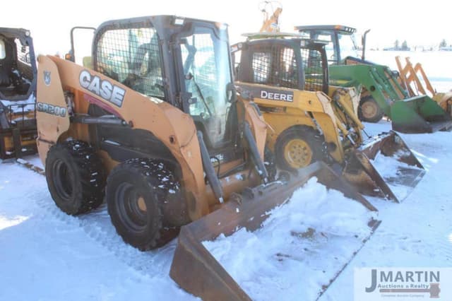 Image of Case SR200 equipment image 3