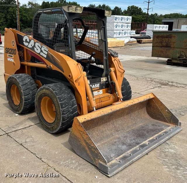 Image of Case SR200 equipment image 2