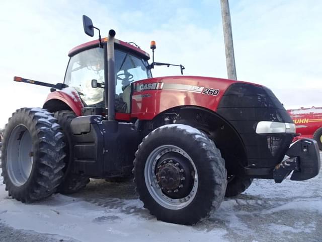 Image of Case IH Magnum 260 equipment image 4