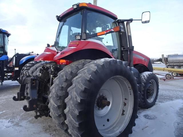 Image of Case IH Magnum 260 equipment image 3