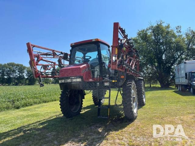 Image of Case IH 3330 Patriot equipment image 1