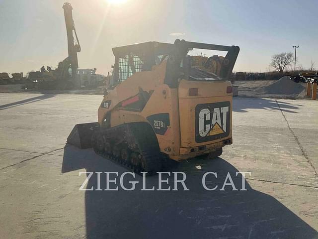 Image of Caterpillar 257B3 equipment image 3