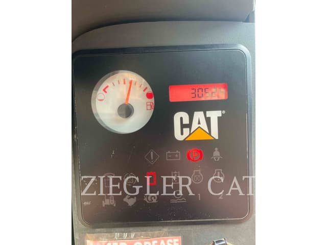 Image of Caterpillar 277C equipment image 4