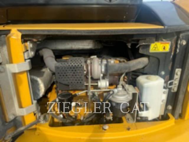 Image of Caterpillar 305.5D CR equipment image 4
