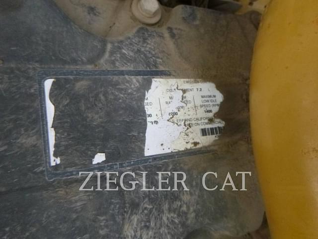 Image of Caterpillar 324DL equipment image 2