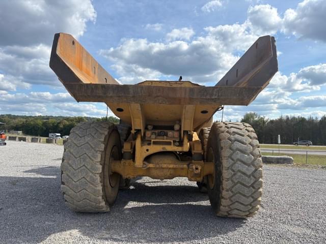 Image of Caterpillar 740 equipment image 4