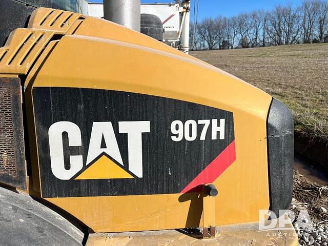 Image of Caterpillar 907H equipment image 3