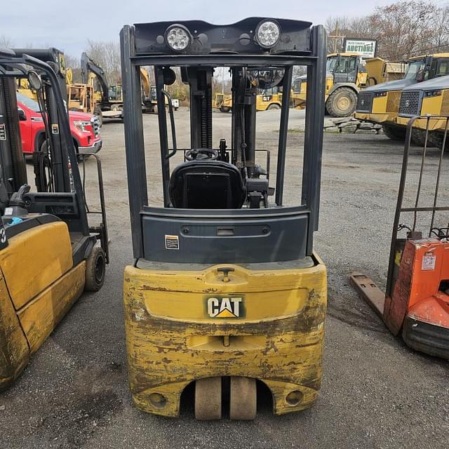 Image of Caterpillar 2ET4000 equipment image 3