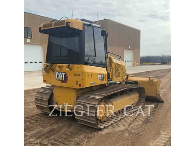 Image of Caterpillar D3 equipment image 2