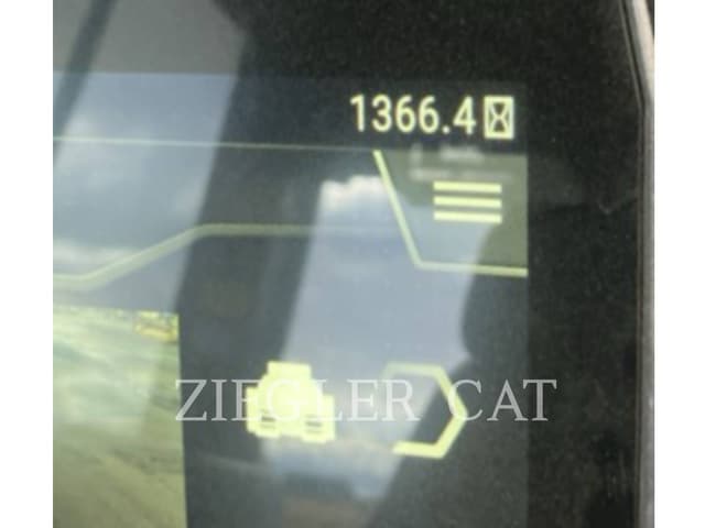 Image of Caterpillar D3 equipment image 4