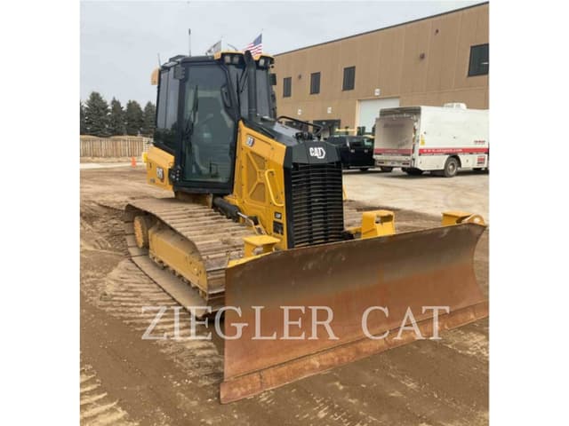 Image of Caterpillar D3 equipment image 1