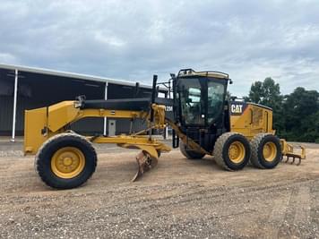 Main image Caterpillar 12M