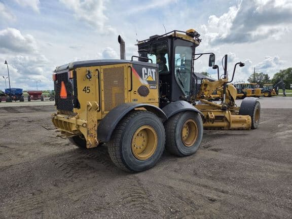 Image of Caterpillar 140M equipment image 4