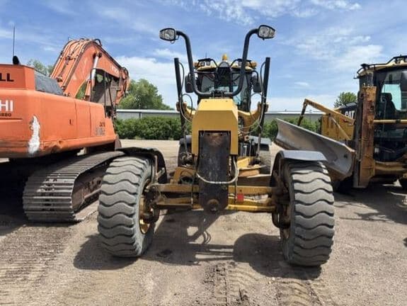 Image of Caterpillar 140M equipment image 4