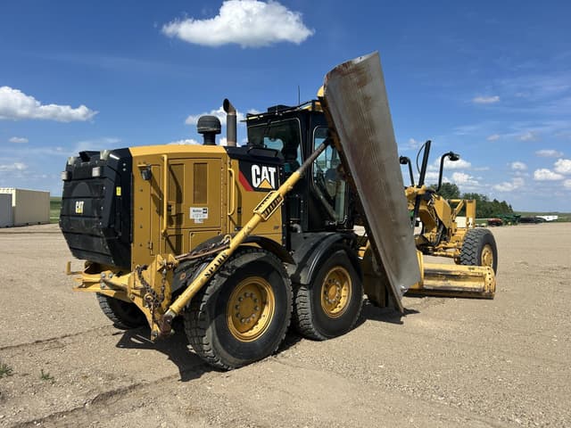Image of Caterpillar 140M2 equipment image 4