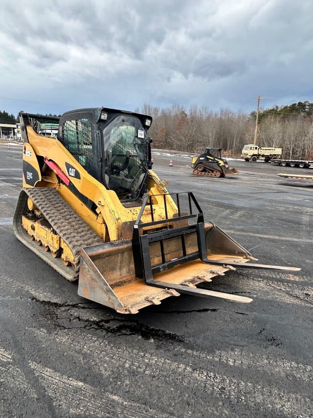 Image of Caterpillar 299C equipment image 3