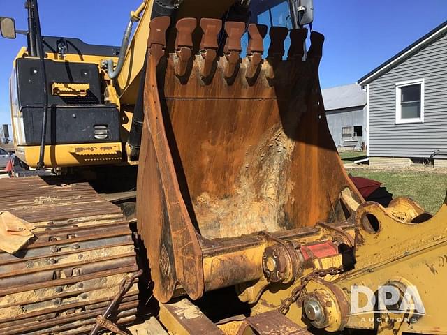 Image of Caterpillar 320EL equipment image 3