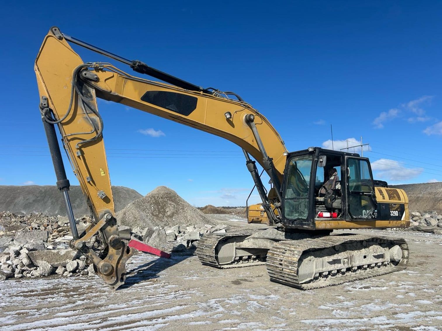 2011 Caterpillar 329D Equipment Image0