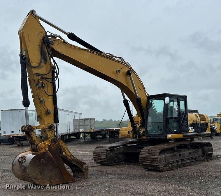 2011 Caterpillar 329D Equipment Image0