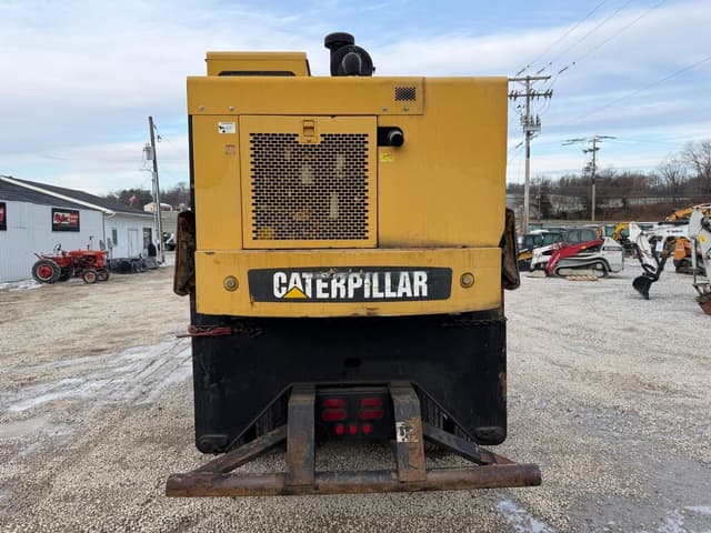 Image of Caterpillar 579D equipment image 3