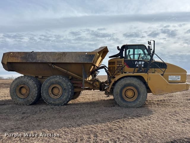 Image of Caterpillar 740 equipment image 3