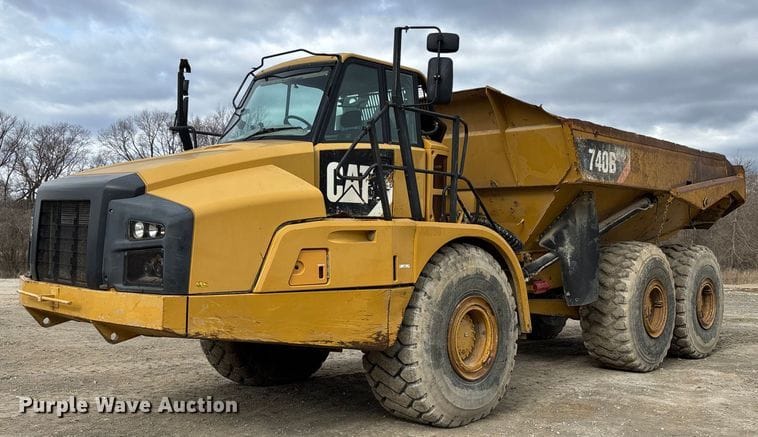 2011 Caterpillar 740B Equipment Image0