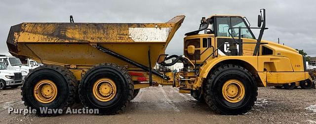 Image of Caterpillar 740B equipment image 3